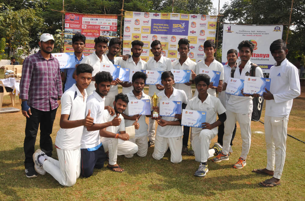 VIZIANAGARAM JUNIOR WINNERS - SRINIVASA JUNIOR KALASHALA CHIPURUPALLLI